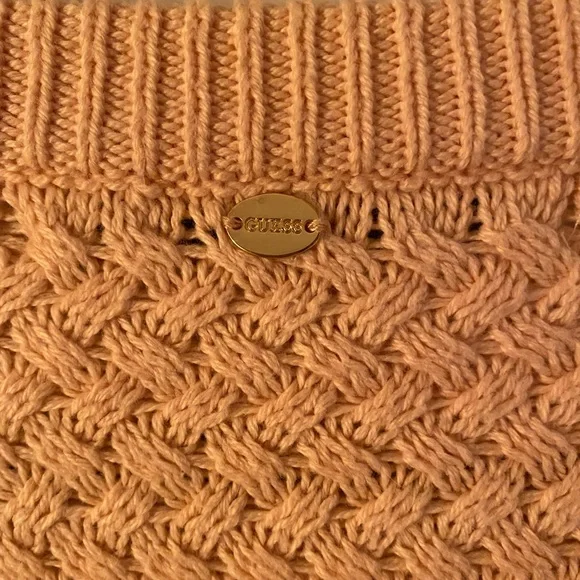 Guess Sweater - Picture 5 of 5